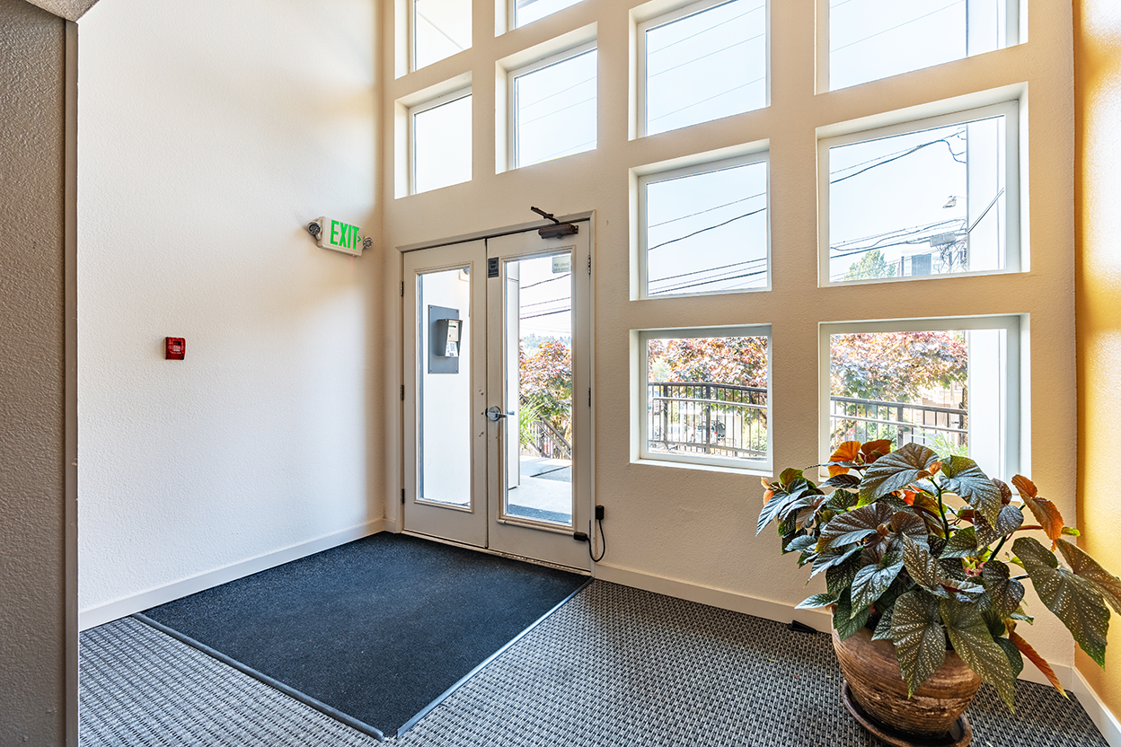 Francis Avenue Apartments Lobby