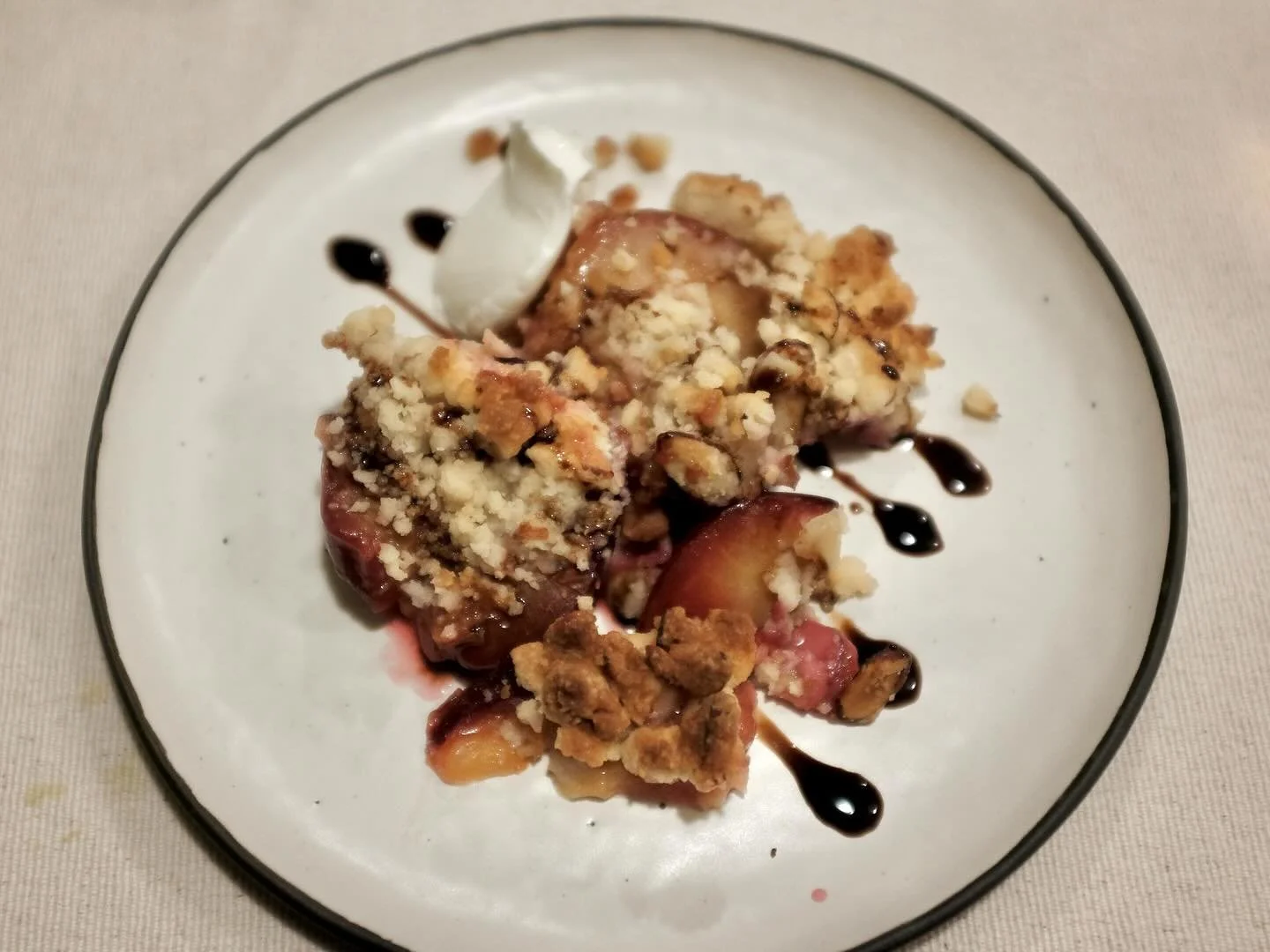 2025.09.13, plum almond crumble, dessert 
&bull;
&bull;
&bull;
&bull;
&bull;
#jia006 #homecooking #homechef #chef #homecook #cook #foodporn #foodie #foodgram #finecooking #finedining #foodieofinstagram