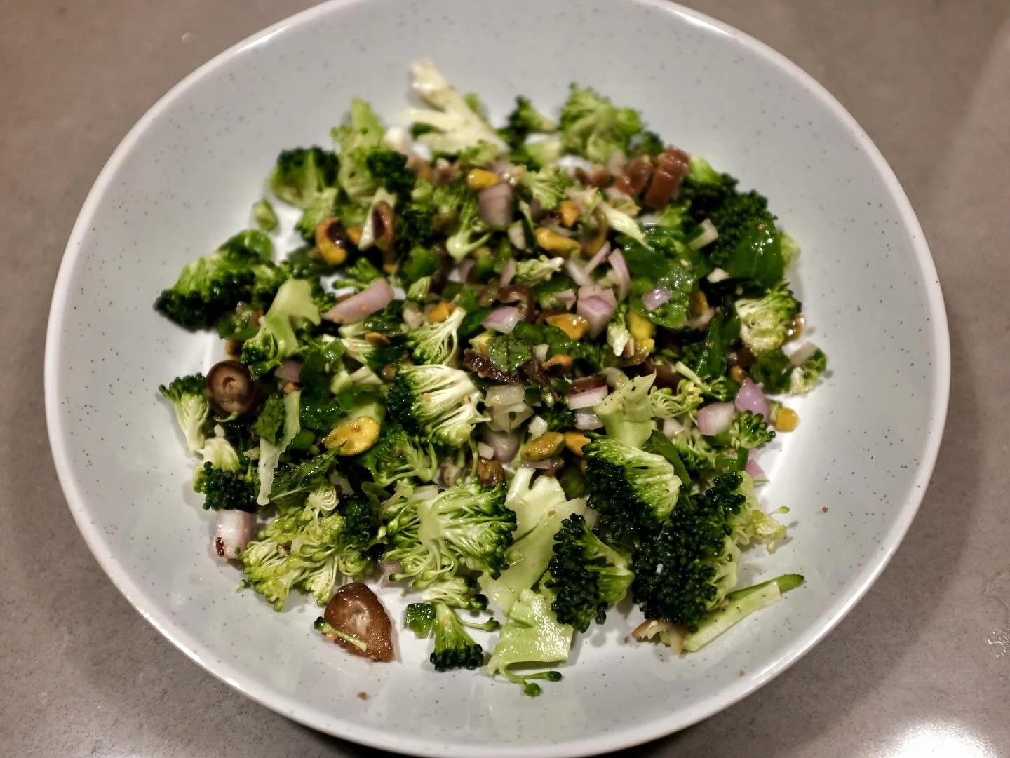 2025.10.21, broccoli dates pistachio salad, first
&bull;
&bull;
&bull;
&bull;
&bull;
#jia006 #homecooking #homechef #chef #homecook #cook #foodporn #foodie #foodgram #finecooking #finedining #foodieofinstagram