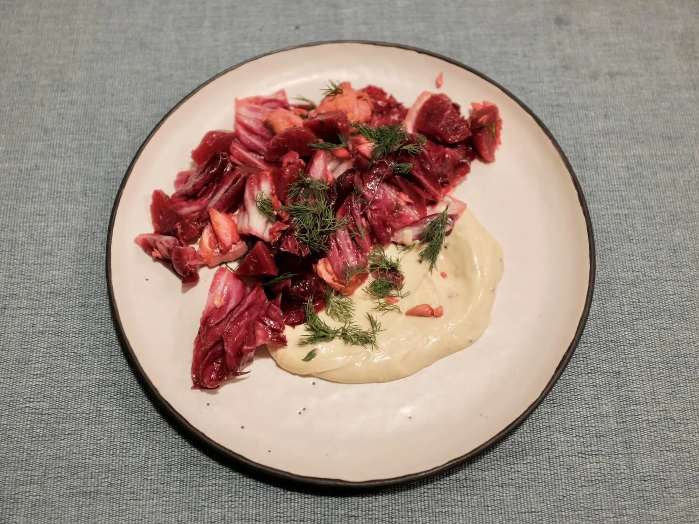 2025.11.15, beet salmon radicchio with mustard cream, salad
&bull;
&bull;
&bull;
&bull;
&bull;
#jia006 #homecooking #homechef #chef #homecook #cook #foodporn #foodie #foodgram #finecooking #finedining #foodieofinstagram