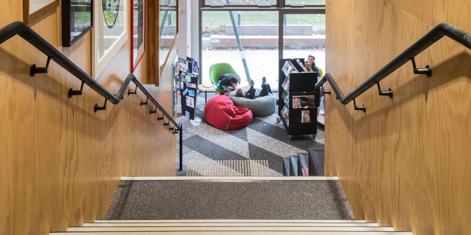  Devonport Library by Athfield Architects 