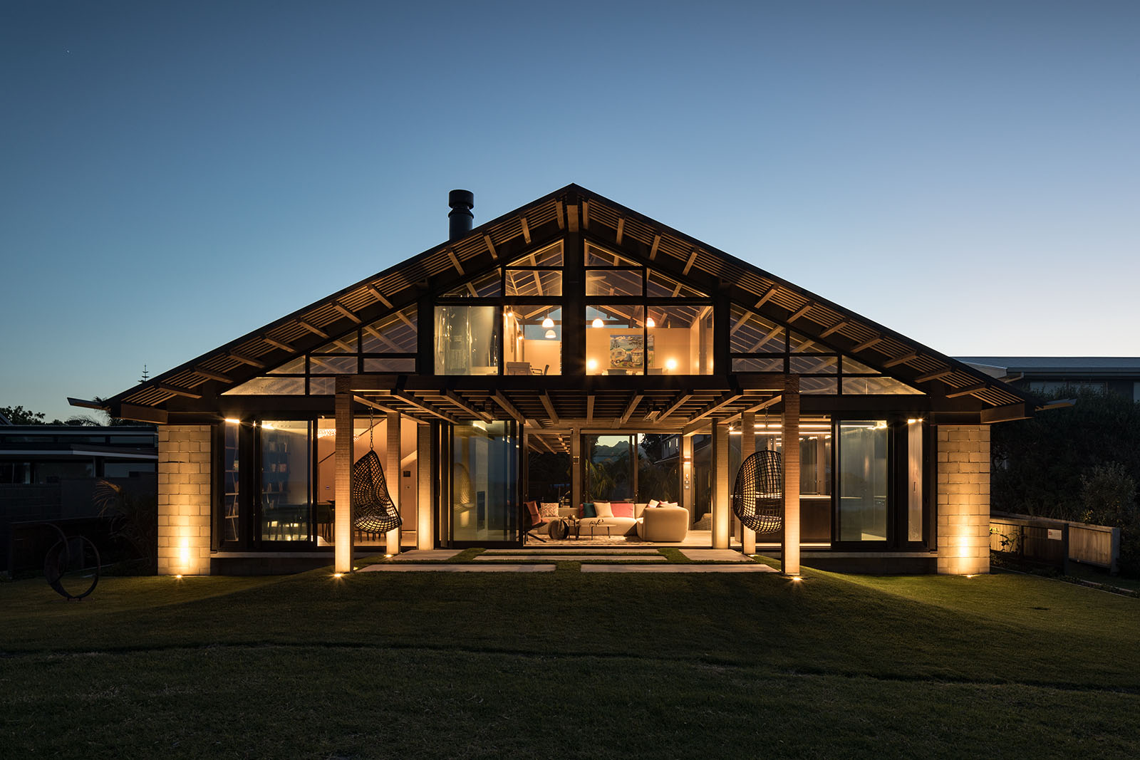 &lt;p&gt;&lt;strong&gt;Pauanui Beach House&lt;/strong&gt;Peddlethorp&lt;a href="https://www.peddlethorp.co.nz/project/pauanui-beach-house/" target="_blank"&gt; More →&lt;/a&gt;&lt;/p&gt;