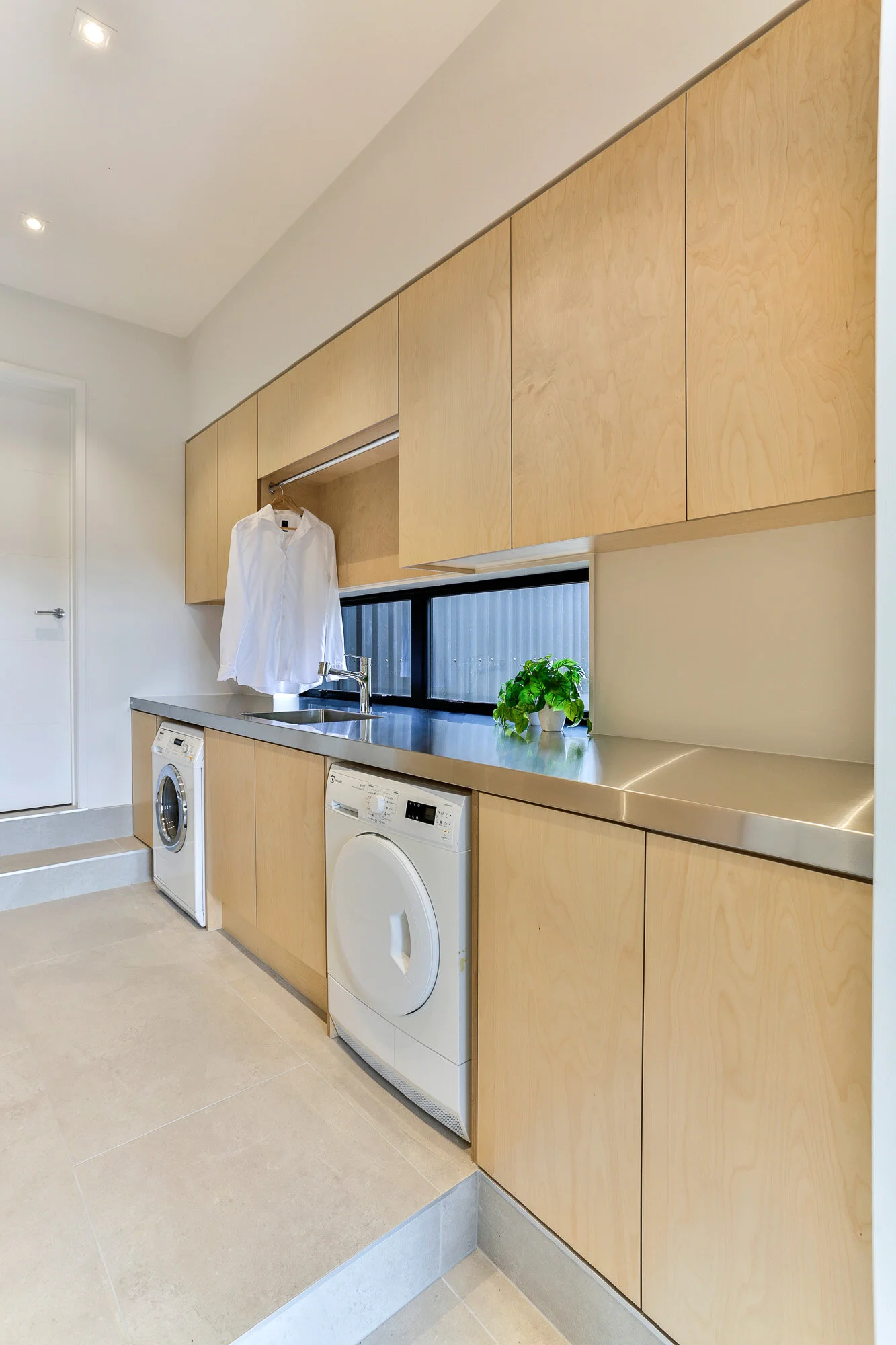 Birch Elite Lacquered Plytech