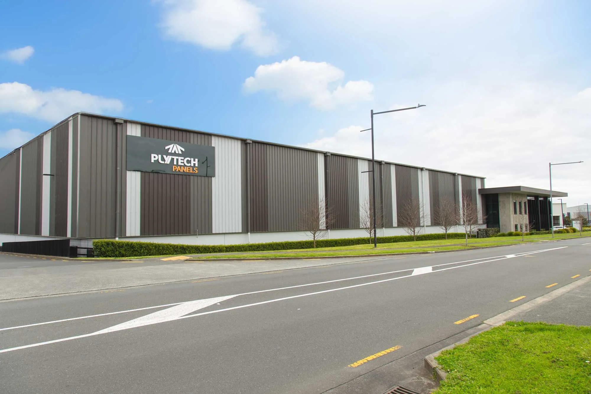 Plytech03.jpg
