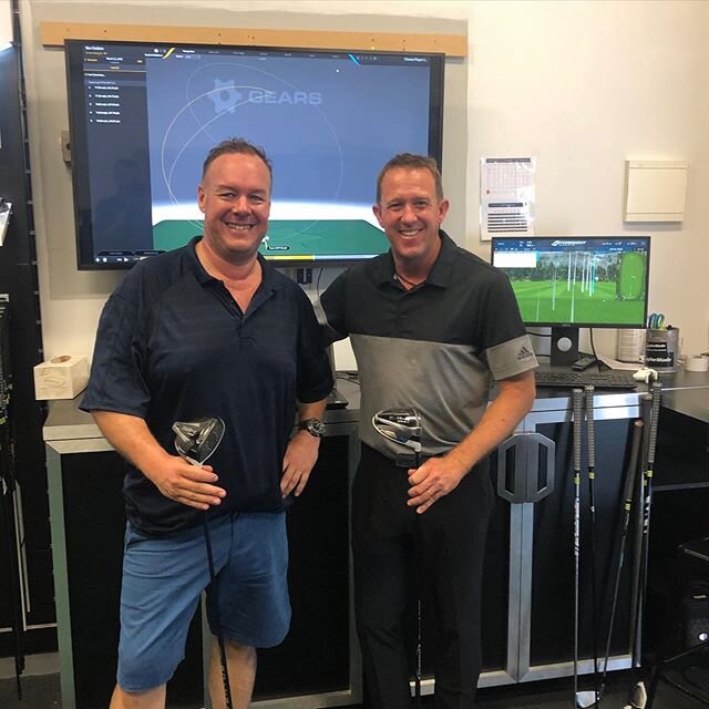 Had a great morning out at @golfcentralbne at the TaylorMade performance lab . Do yourself a favour and go and see @taylormadeausnz master fitter @max.horlin. No excuses now for my golf . #taylormadegolf #golfcentral #performancelab #ineedhelpwithmyg