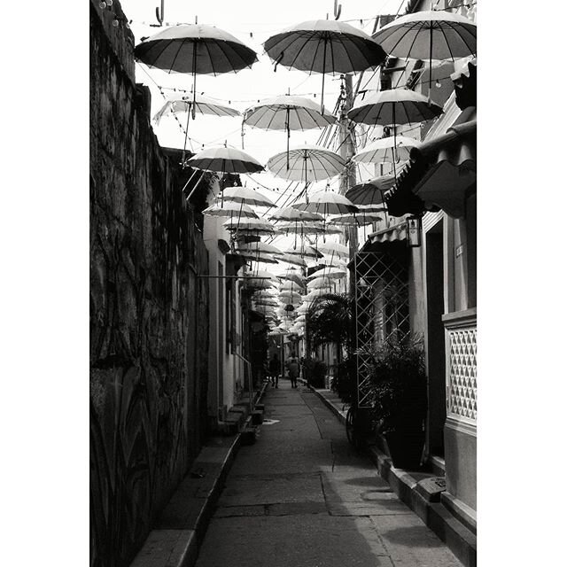 A side street in Cartagena