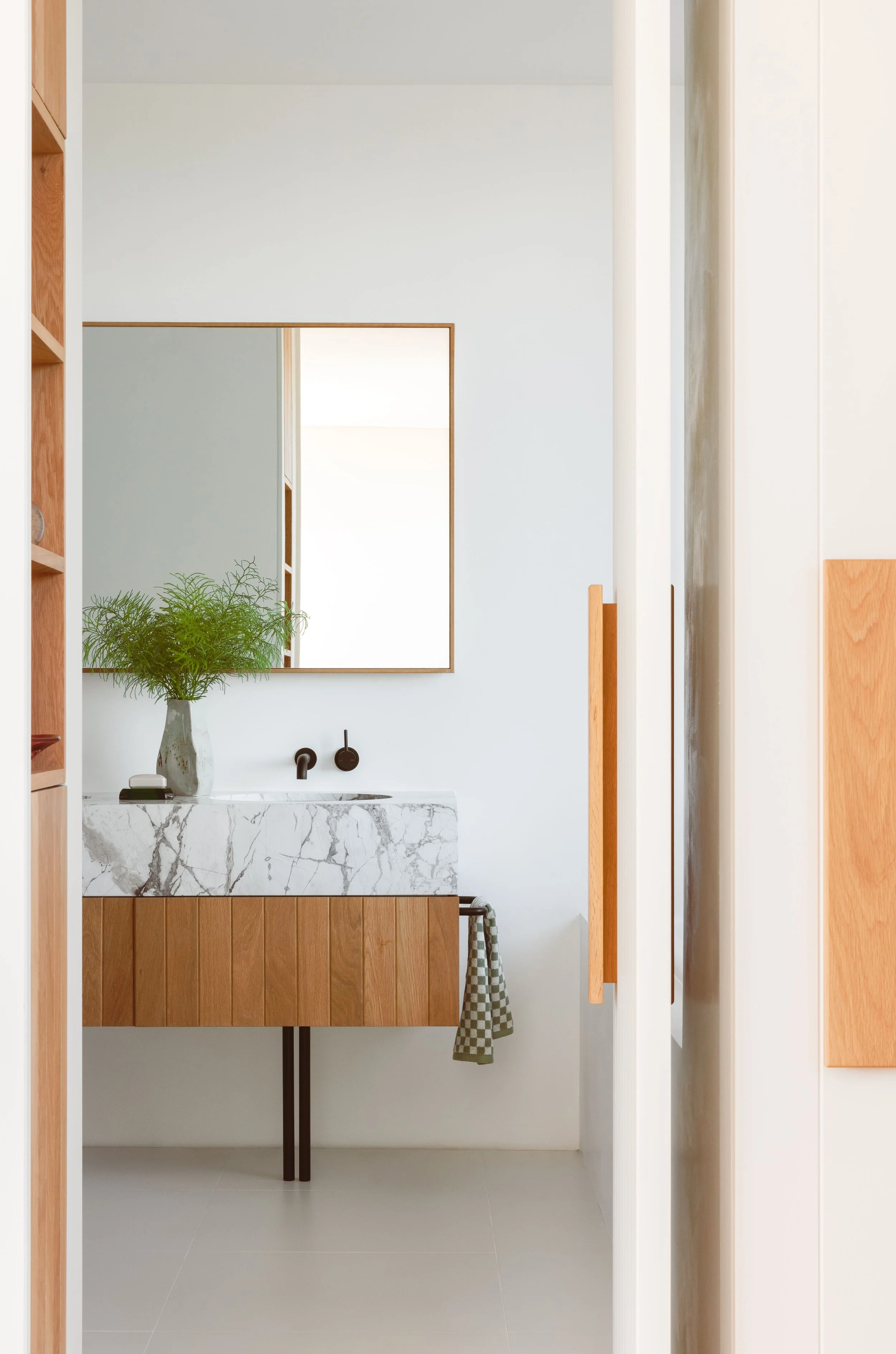 Ensuite 2 Sustainable House Maroubra.jpg