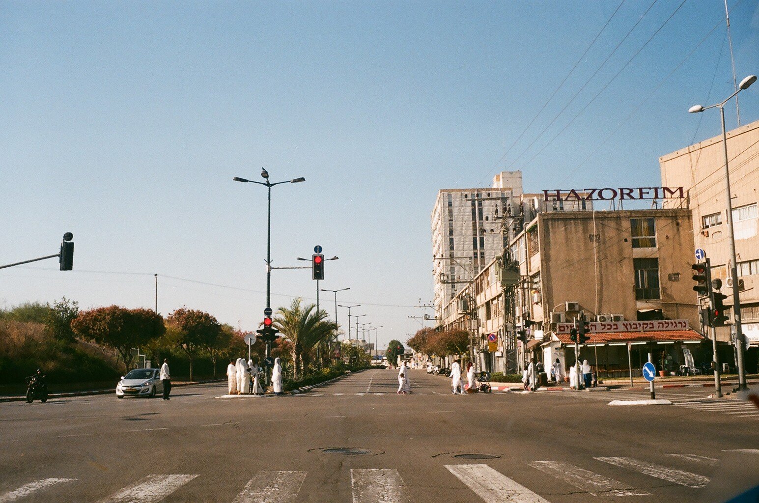Saturday, Tel-Aviv, Israel, 2018, Ricoh FF1, Fuji 200
