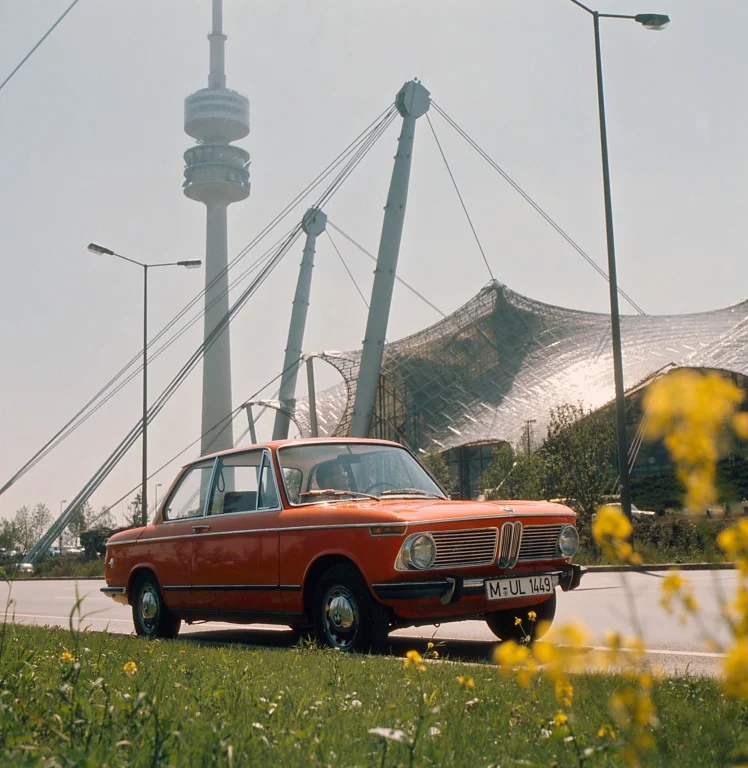 bmw_1600.jpg