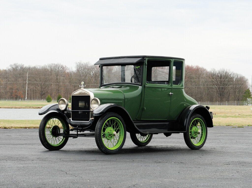 ford_model_t_coupe_9_034b0189095906fb.jpg