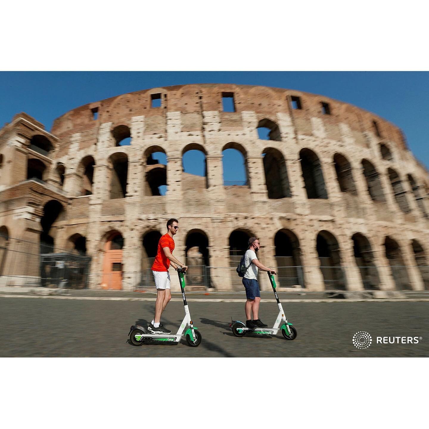 People ride electric scooters in Rome, Italy, September 18, 2020. 
.
.
.
.
.
#Italy #Rome #Scooters #Electric #Environment #Picoftheday #Photooftheday #Photojournalism #Reutersphotos