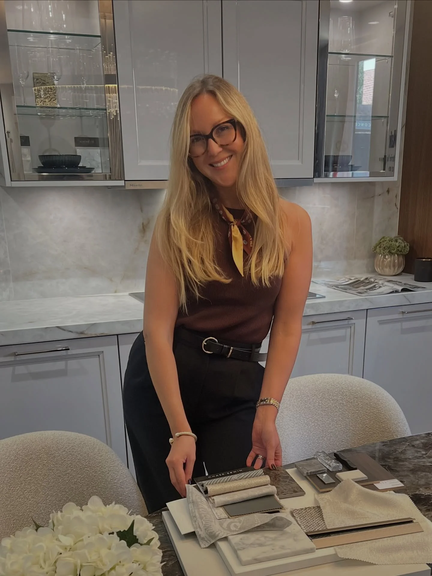 This is me, Robyn Hennessey. 
Founder and Director of Hennessey House Design.

I set up Hennessey House Design (HHD) in 2014 after almost a decade in the interior design and property development industries. After gaining invaluable experience in prop