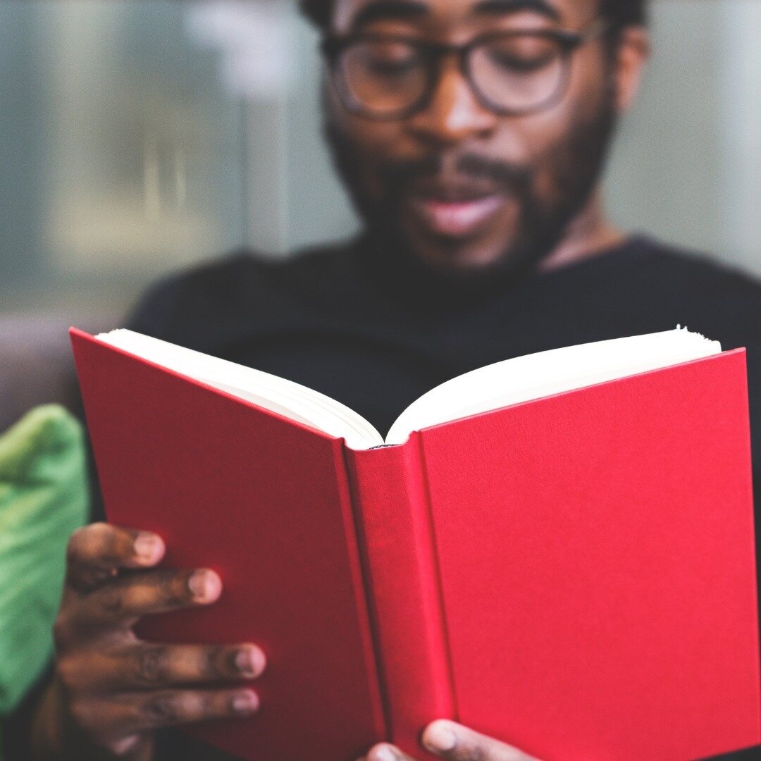 Join us tonight for our last session of this quarter's Emerald Couch Book Club! We'll wrap up our conversation on Professional Troublemaker by Luvvie Jones!
.
We'll see you tonight at 6:30!
.
#bookclub #mentalhealth #therapy #psychology #atomichabits