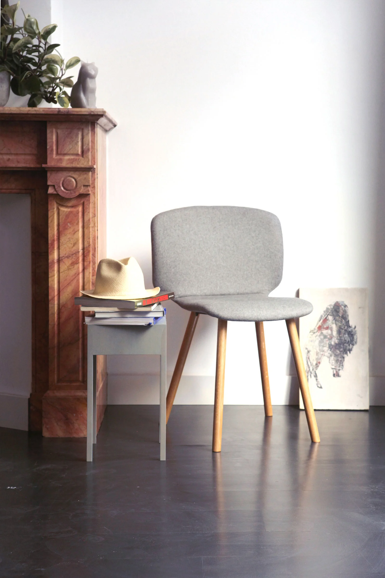 OBJ_Radar_Wood_Upholstered_Sylvain_Willens_7.jpg