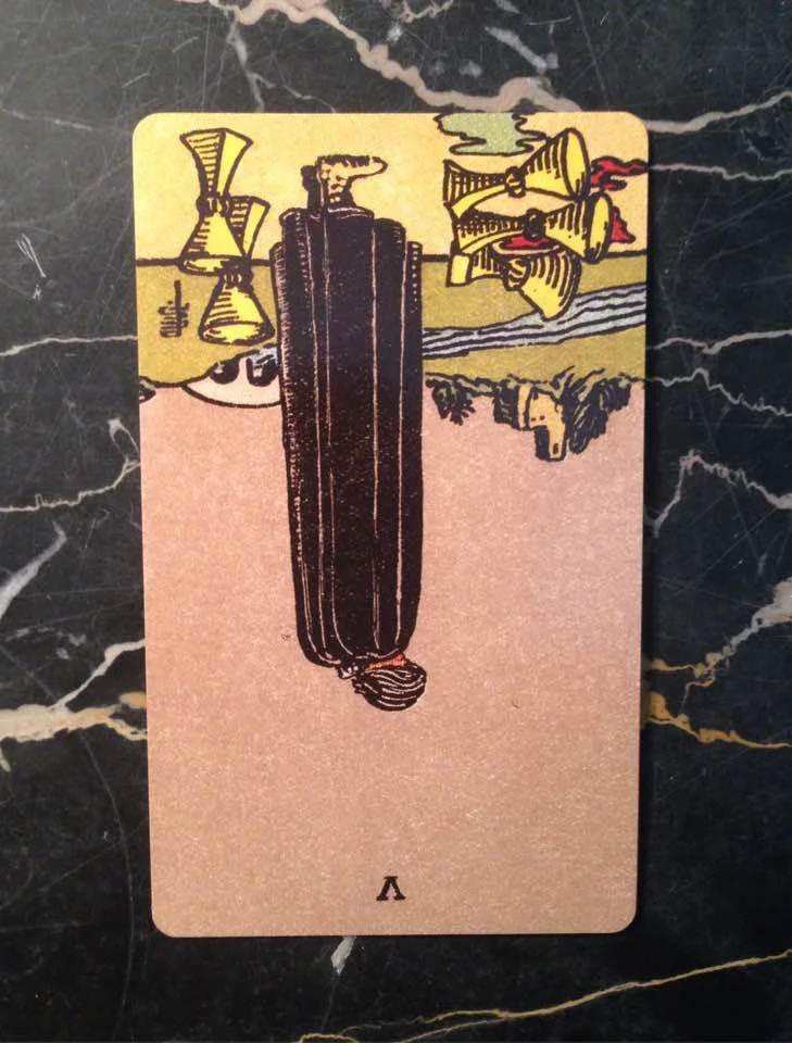 This card is from the Borderless edition of the Rider-Waite deck from 1909.