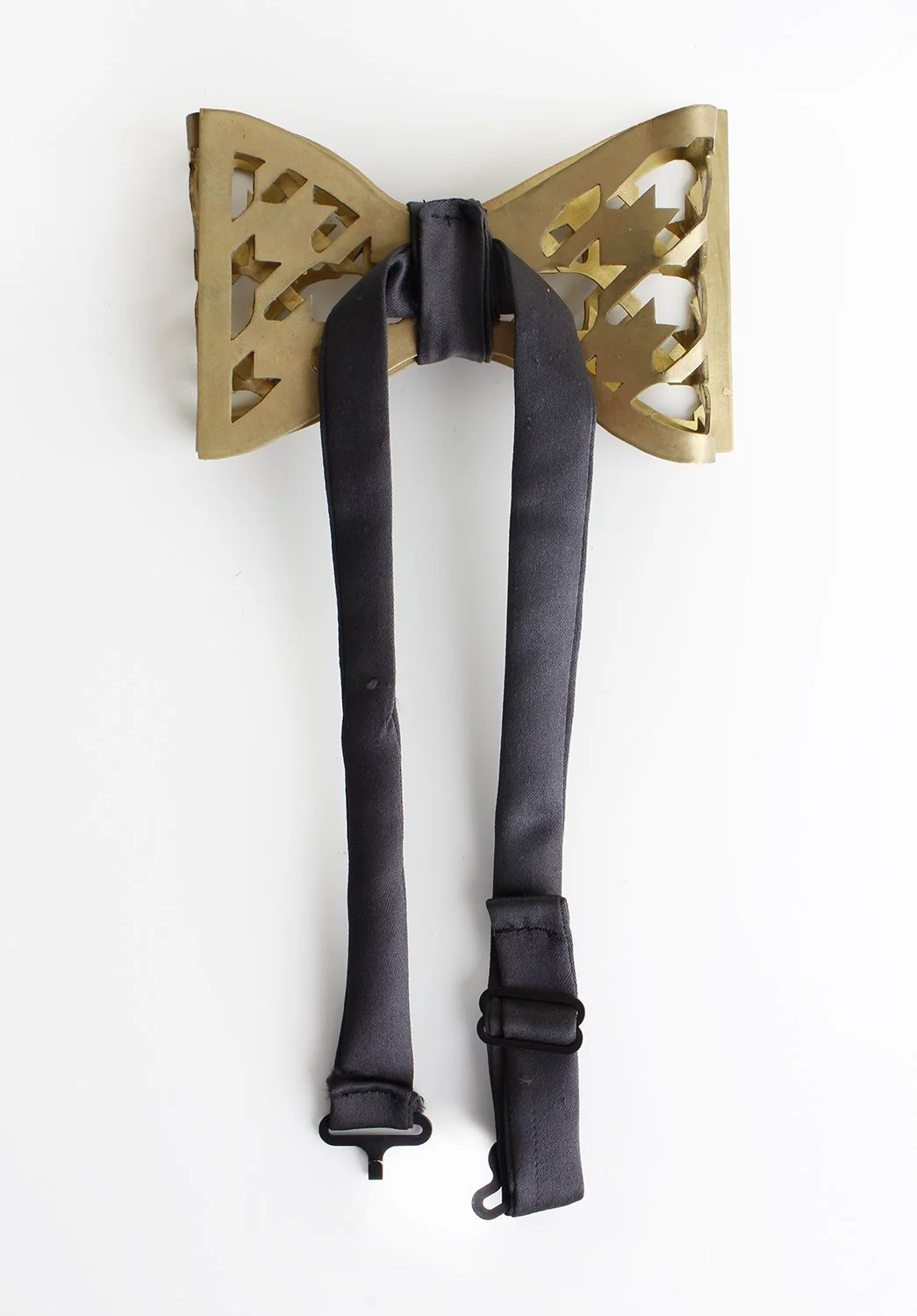 KeithMichealMurphy_HoundstoothBowtie_Back.jpg