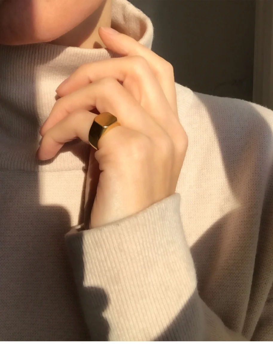 ARLO SIGNET RING GOLD LIFESTYLE RUDDOCK PRESS.JPG