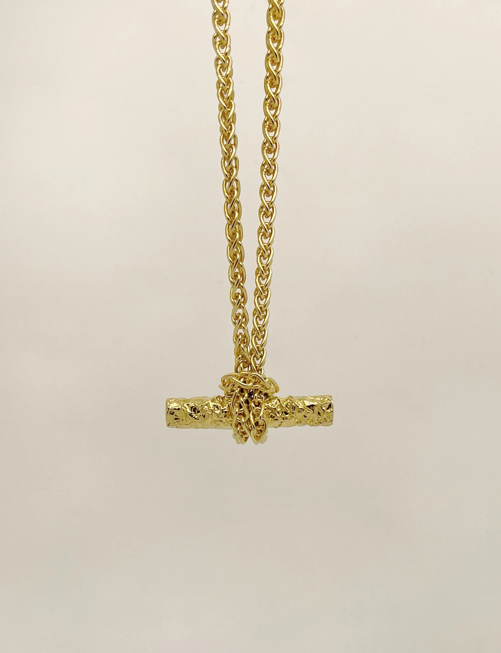 KNOTTED T BAR NECKLACE