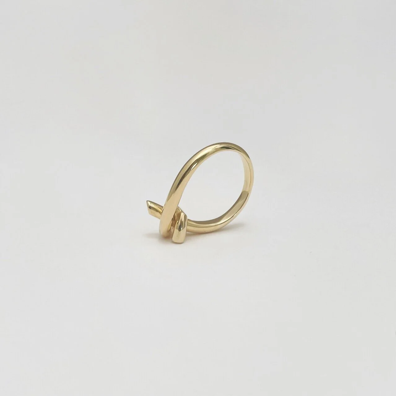 48F269E1-9465-4CE5-BEE1-33CB8F049E9D