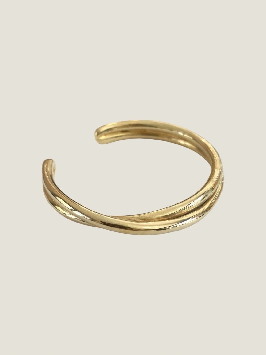 Esther Twist Cuff