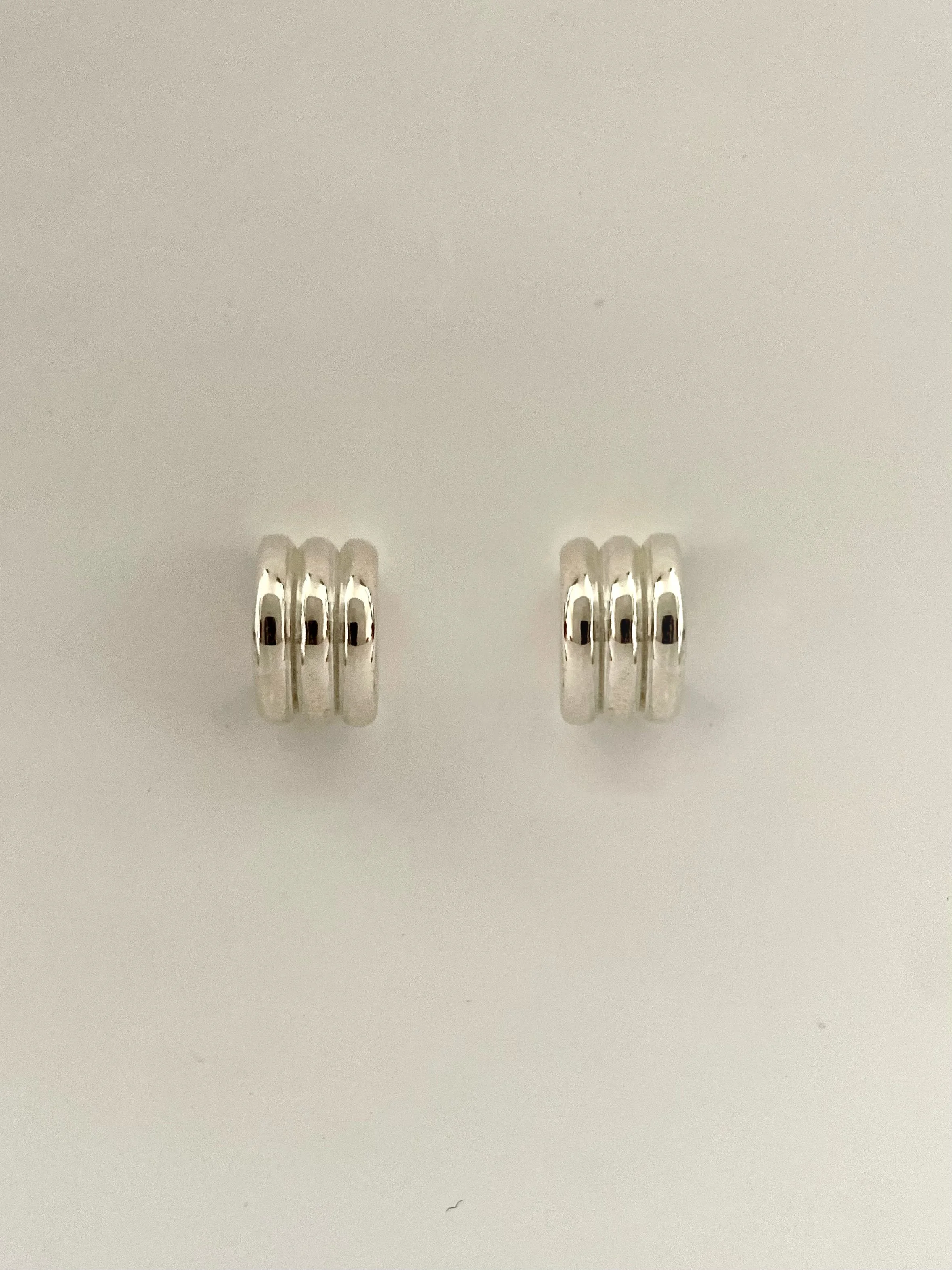 Banded solid silver everyday earrings