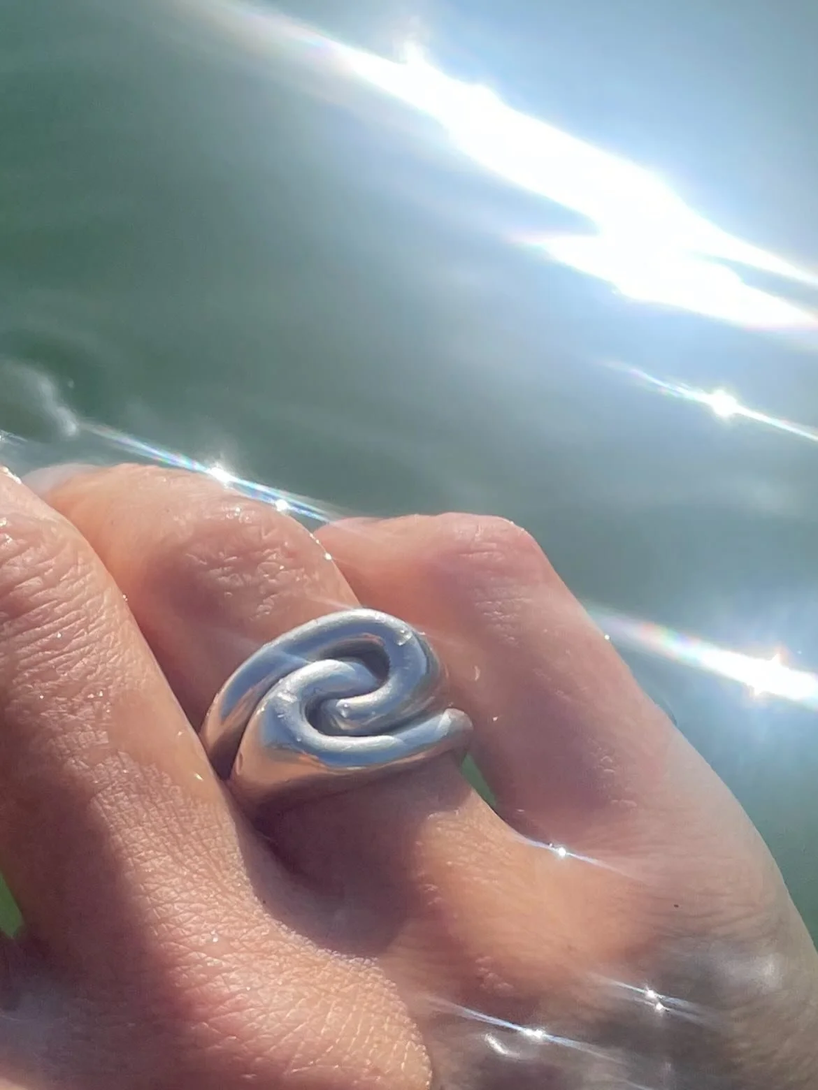 Summer, somewhere 

The Ravel ring. Coming soon 

#interlockingring #puzzlering twinring