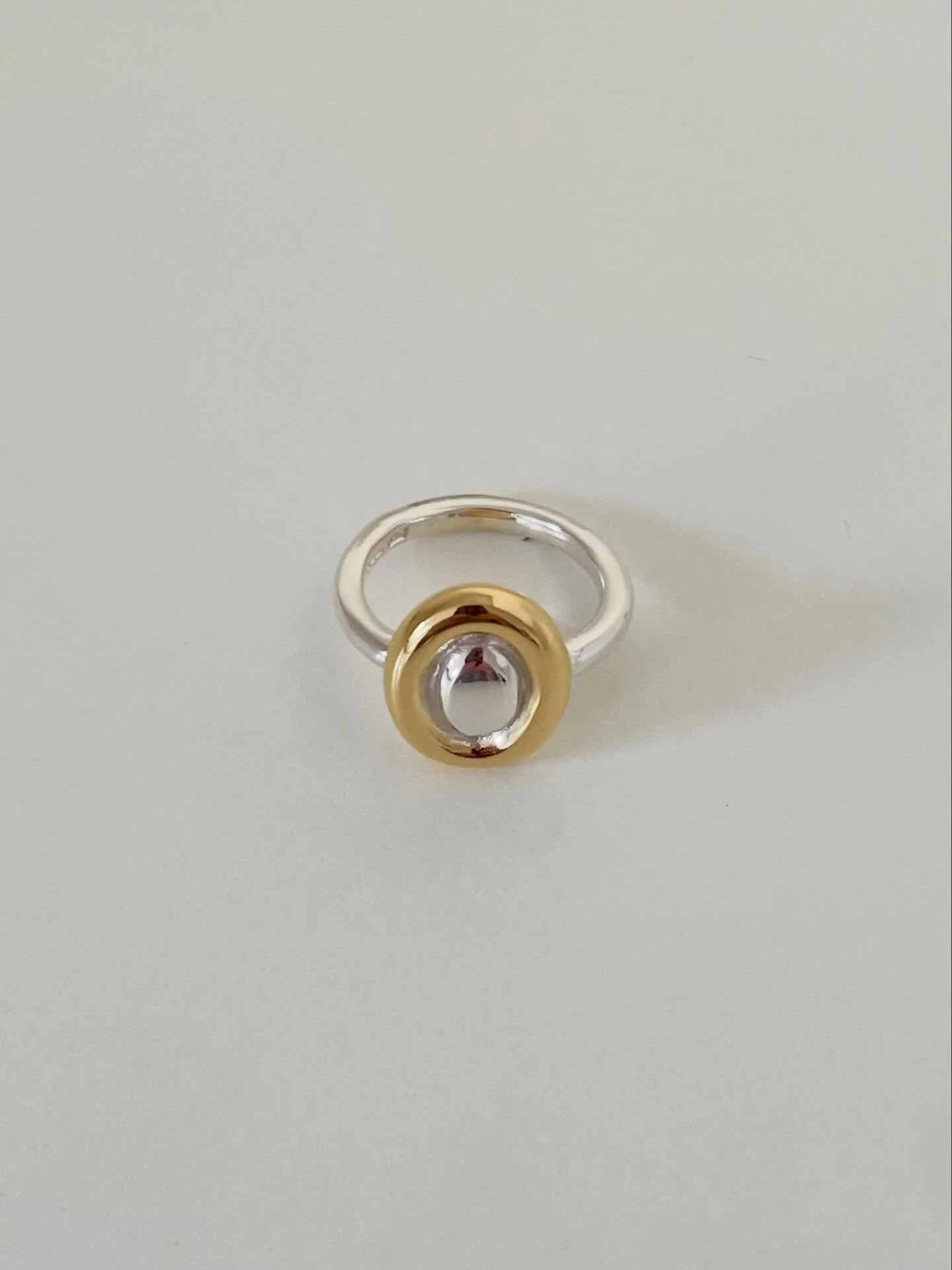 Why choose between gold and silver when you can have both? Tie your collection together with ease with our Renaissance ring.

Handcrafted in London in 18 carat gold plated silver.

#mixedmetaljewellery #silverandgoldjewellery
#goldandsilverring