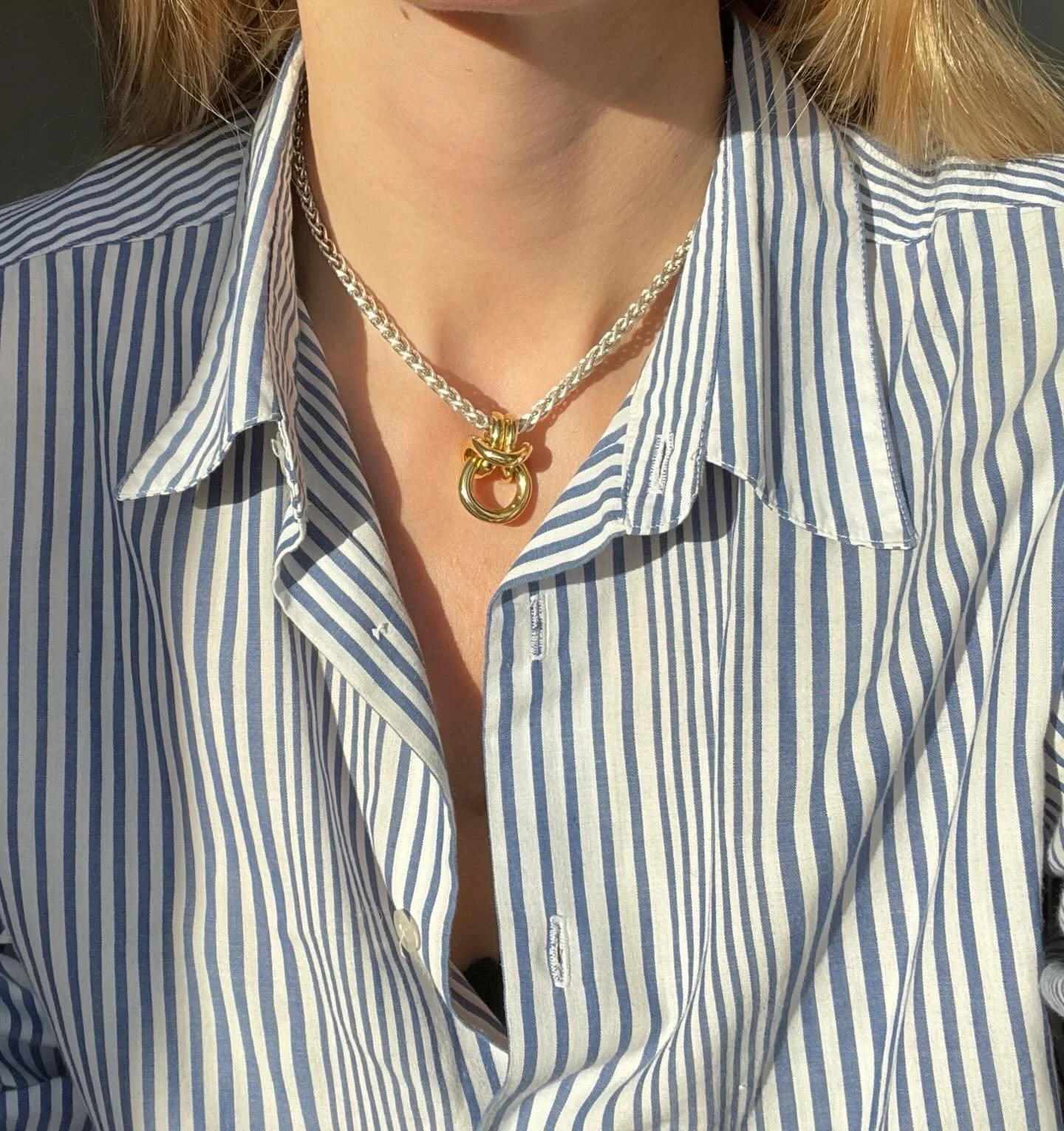 The Paloma pendant - Bold faithful, since 2018

#timelessjewellery #mixedmetaljewellery #boldjewellery