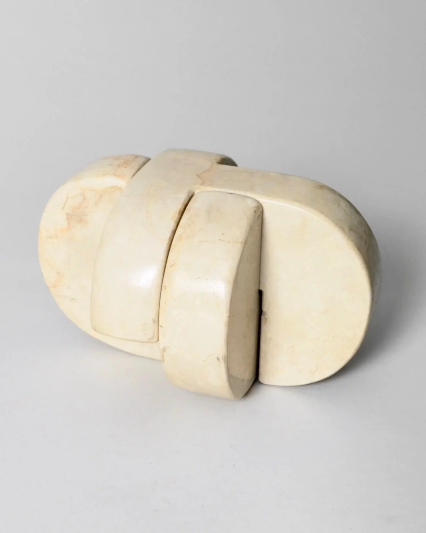 Influences. Marble sculpture by Andrea Cascella
Via @eesomeshop 

#andreacascellasculpture #andreacascella