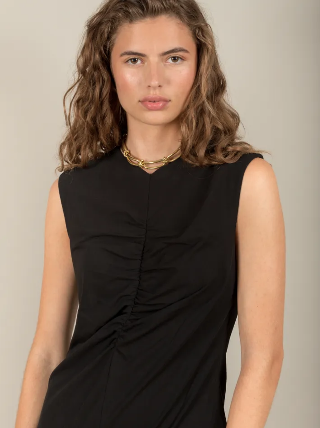 rollo necklace finematter.png