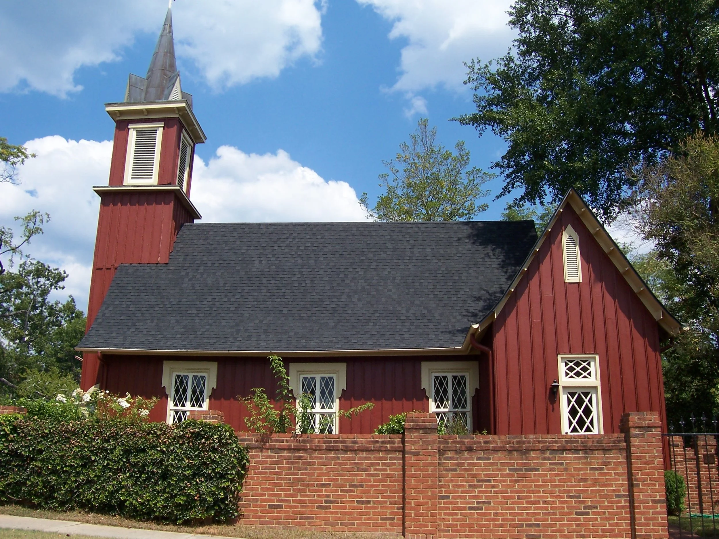 Episcopal Church of the Redeemer.jpg