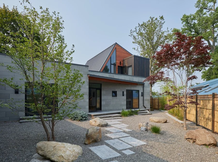 a-860-VanDeursen-Lynch-2-5187timwilkes -smallest.jpeg