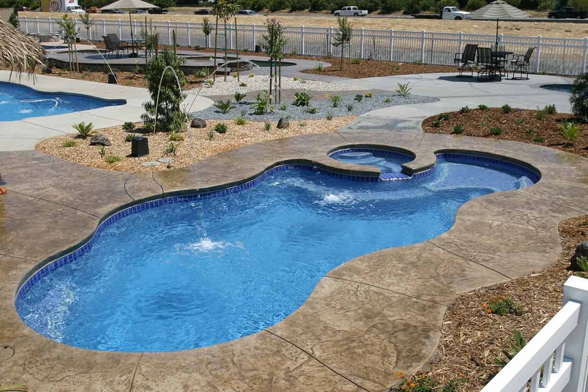 laguna-deluxe-fiberglass-pool-with-spa.jpeg