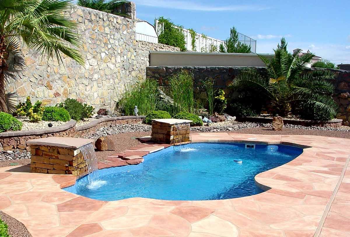 freeport-fiberglass-pool.jpeg