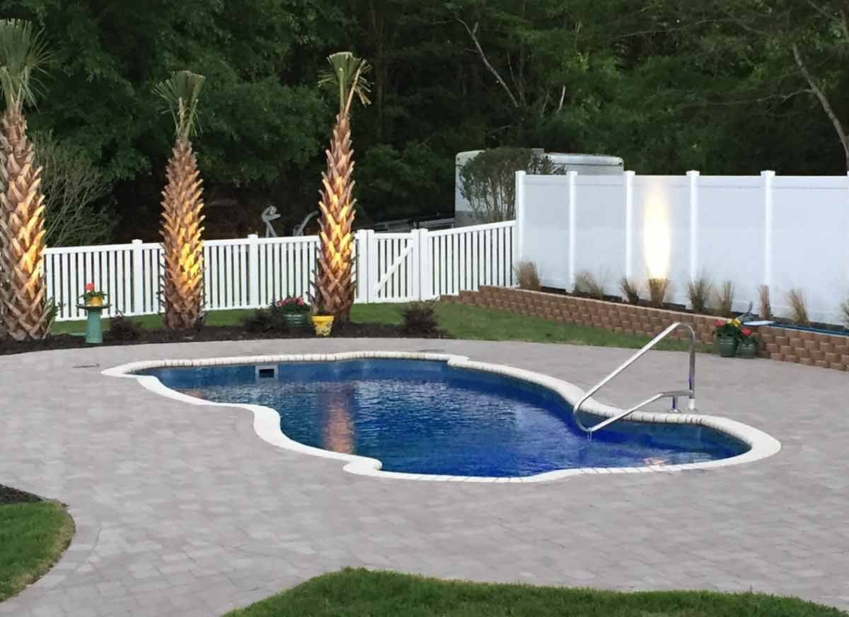 rockport-fiberglass-pool-12.jpeg