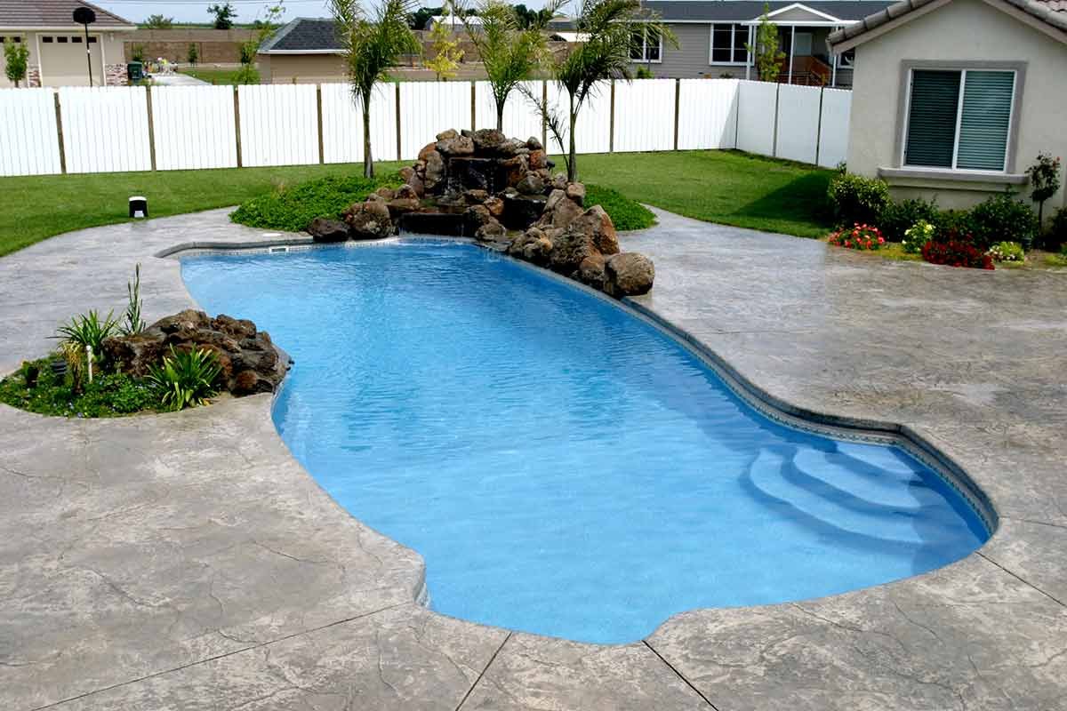 gulf-coast-fiberglass-pool-12.jpeg