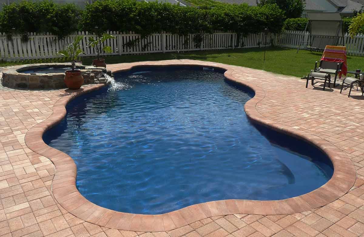 coronado-fiberglass-pool-01.jpeg