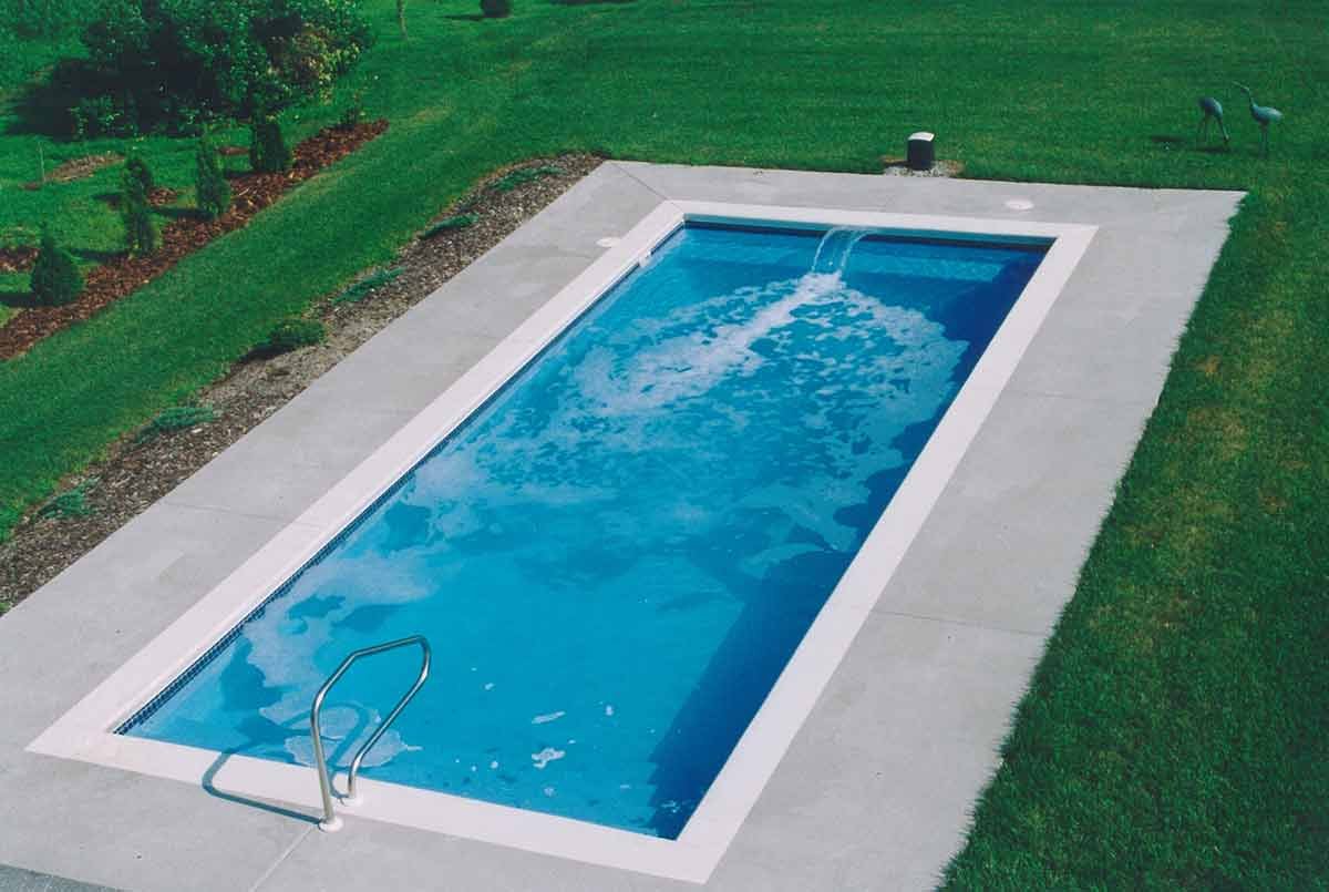 claremont-fiberglass-pool-01.jpeg