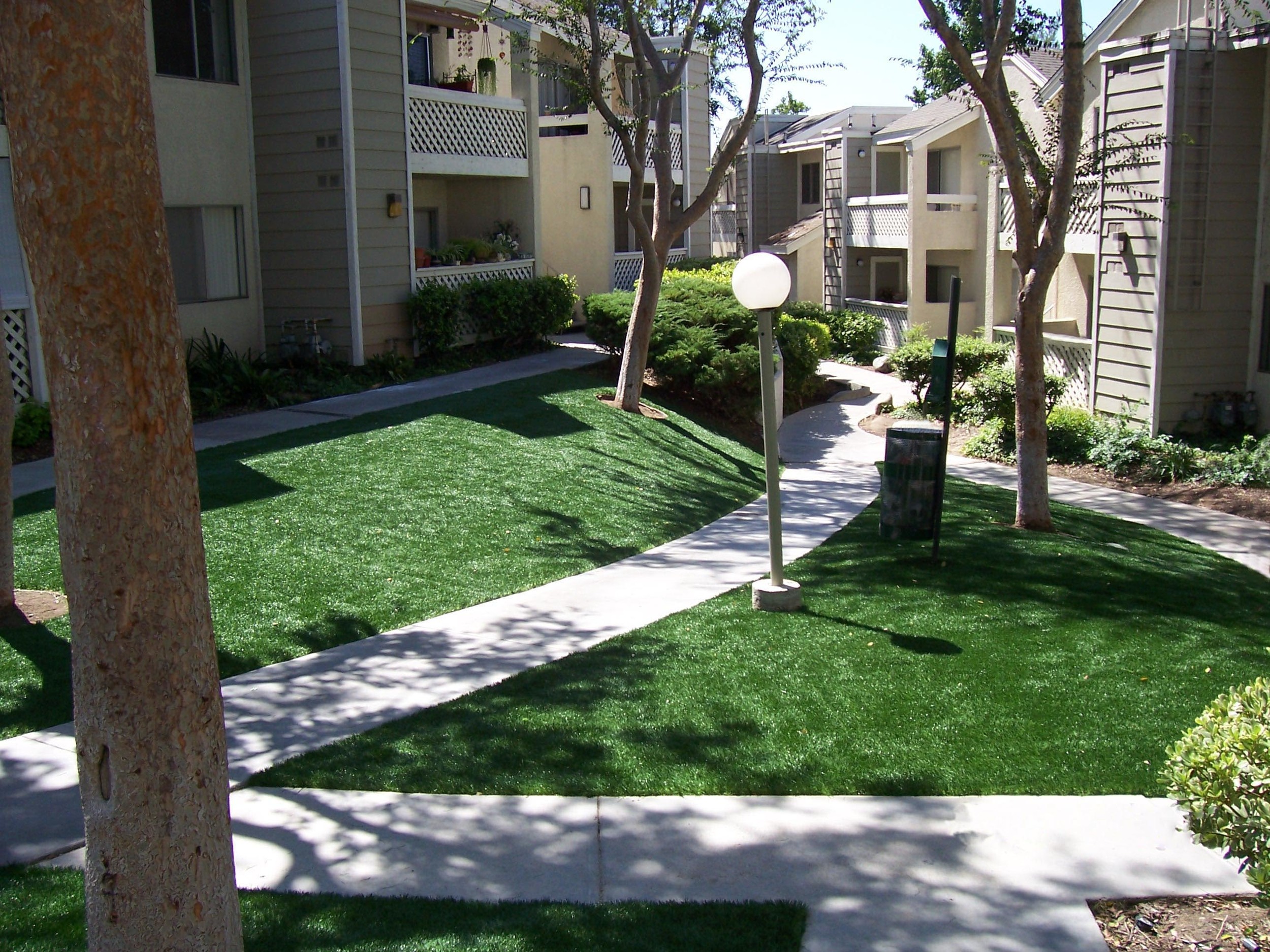 Synthetic grass in apartment complex