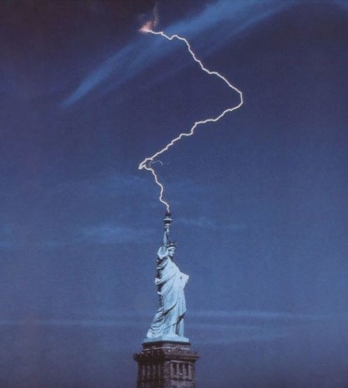 statue of lightning .jpeg