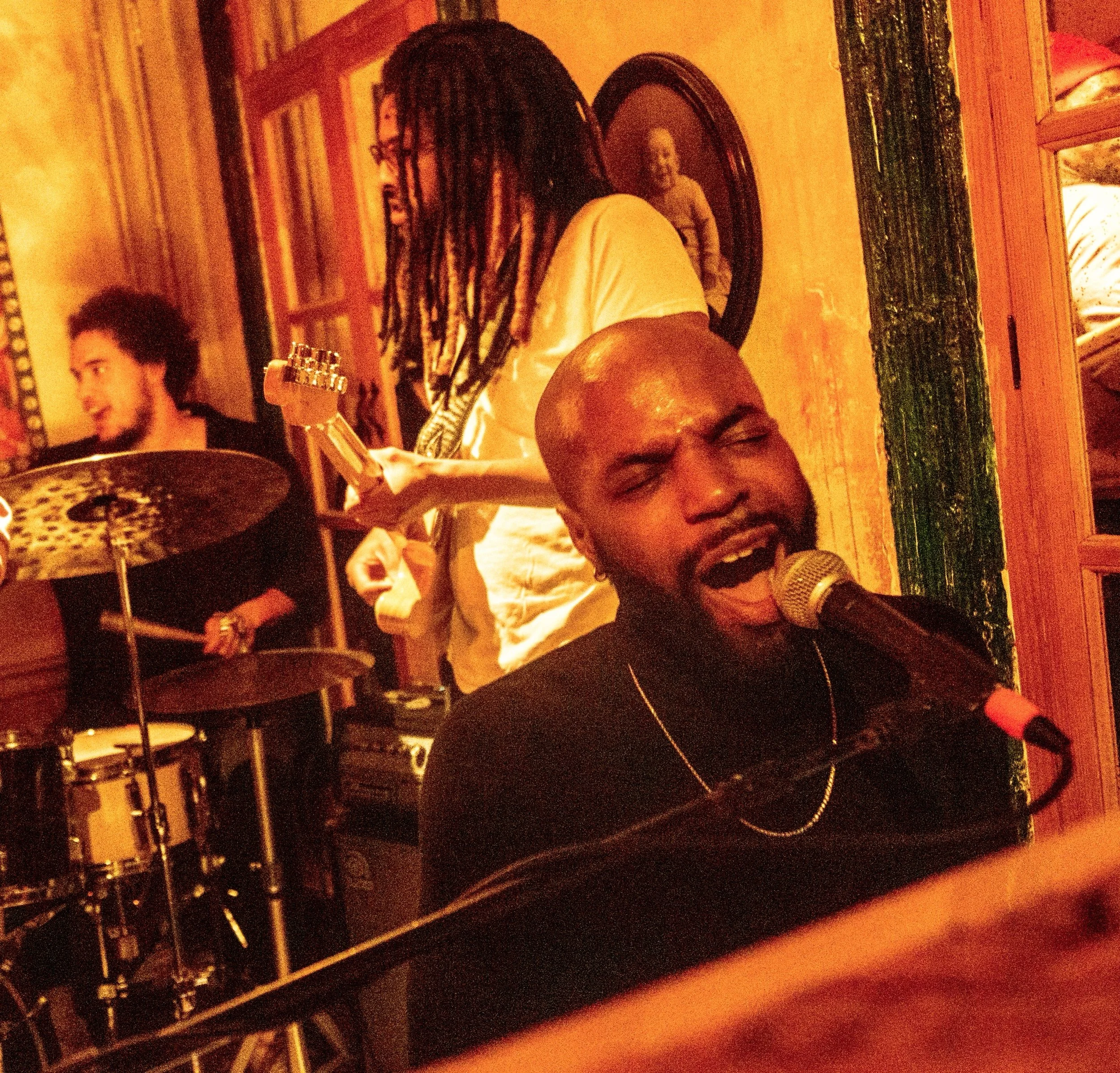 Junior Scaife &amp; The Band 