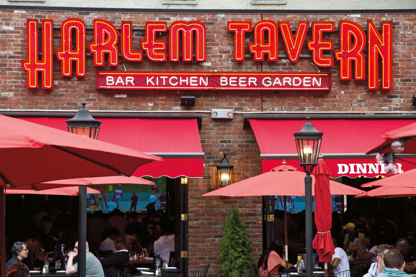 Harlem Tavern Exterior.jpg