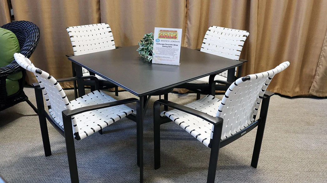 Clearance Patio World