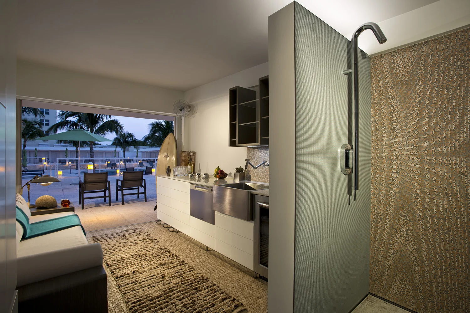 Thirlwall Design_Executive Cabana_01.jpg