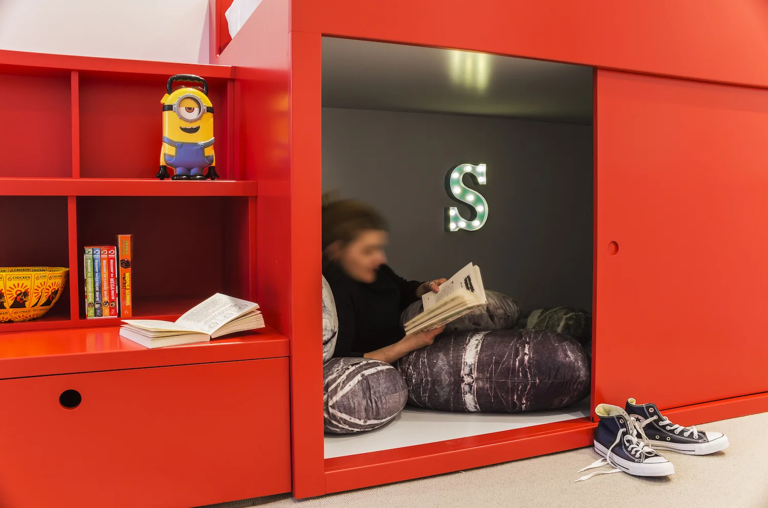4th Floor - Bespoke Red Lacquer Bed Detail