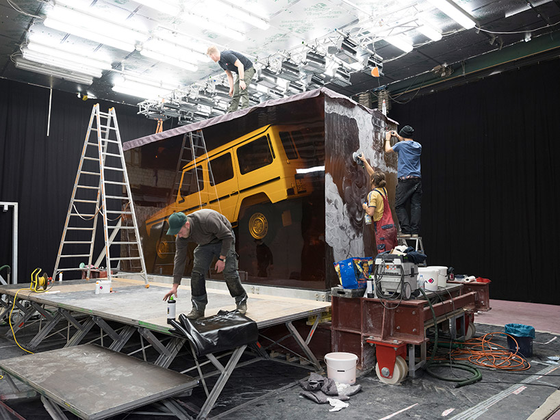 mercedes-bez-g-class-installation-amber-naias-2018-designboom-006.jpg