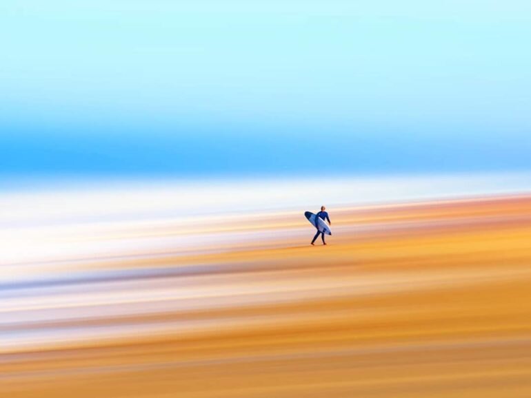 colorful-surf-photography-by-thomas-fotomas-1-6-770x578.jpg