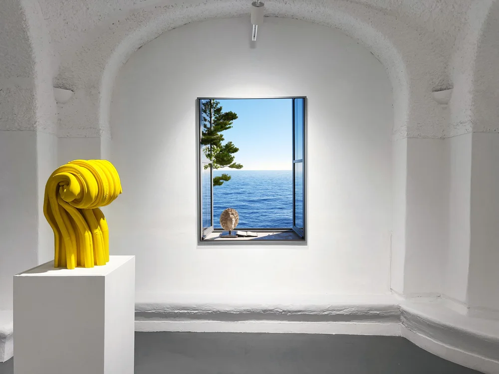 Giuseppe Lo Schiavo: Between Worlds