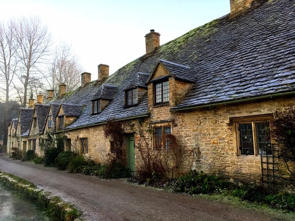 Cotswolds - Land of Honey Colored Homes