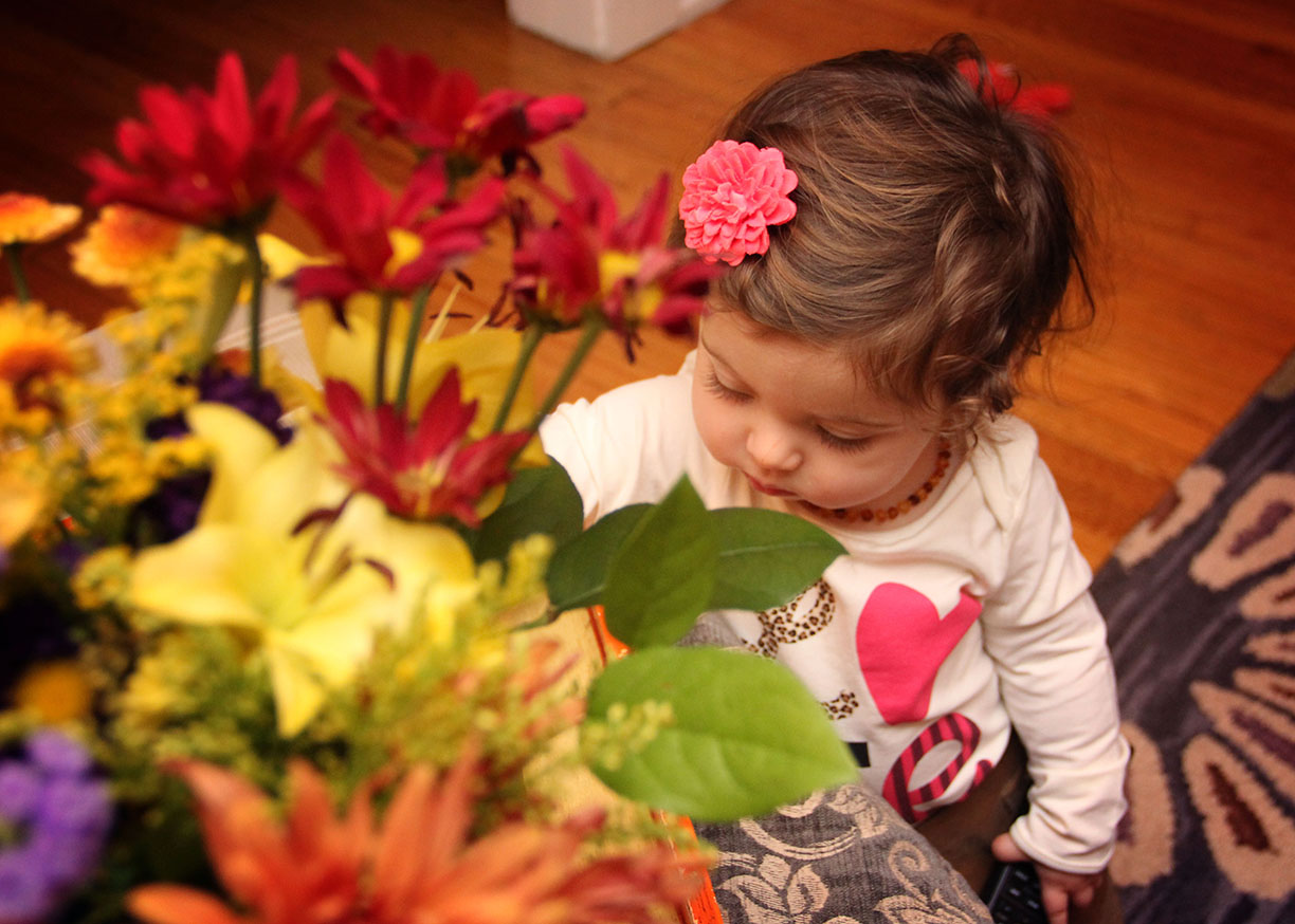 lillte girl portrait with flowers.jpg